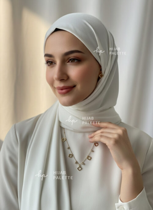 Clover Chain with Ear Ring